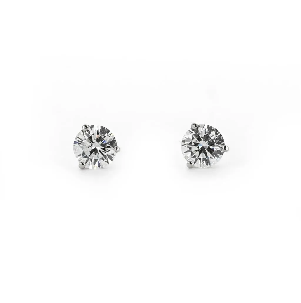 1.60ctw Round Diamond Stud Earrings - 3 Prong