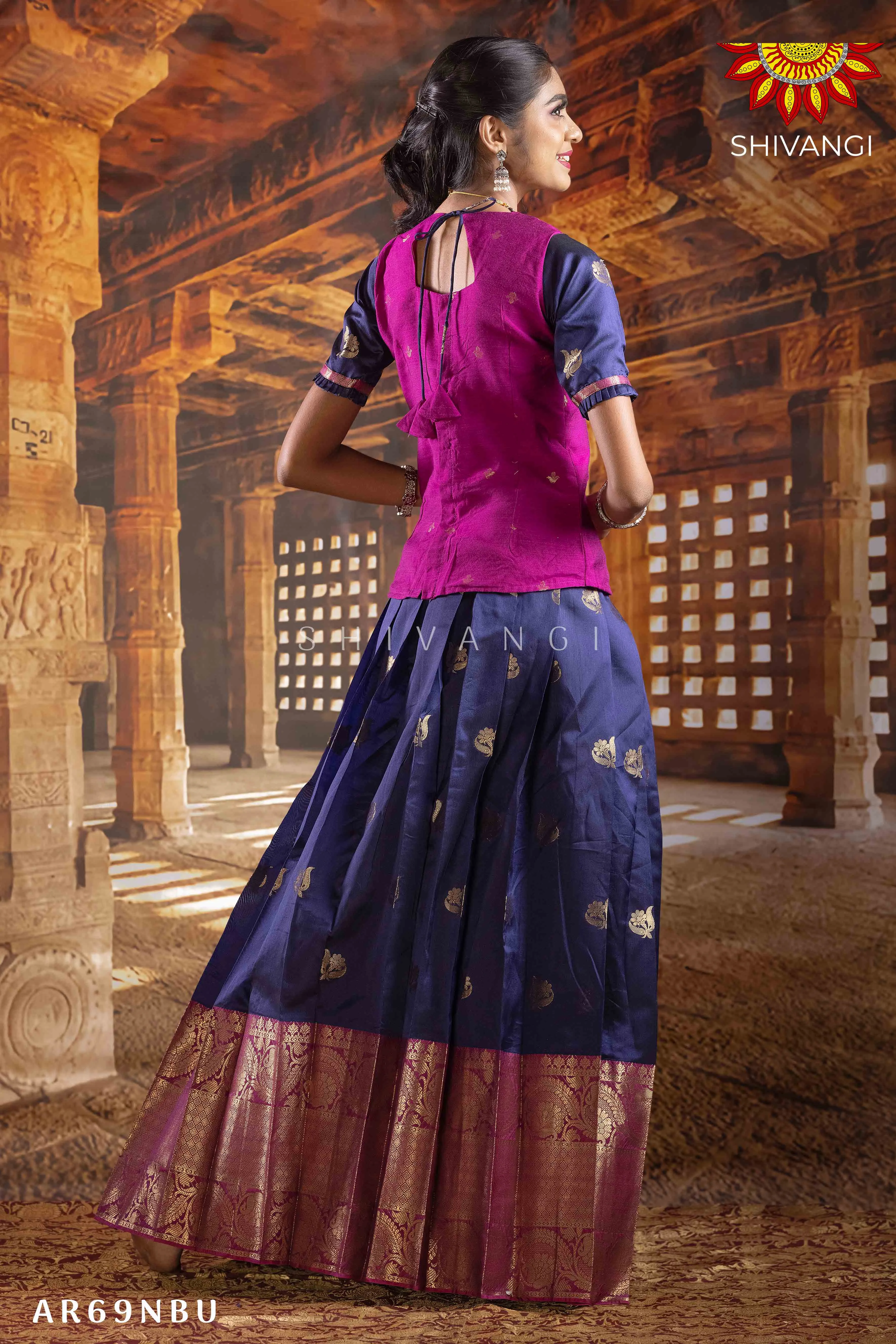 Girls Navy Blue Rock Trumpet Pattu Pavadai | Langa