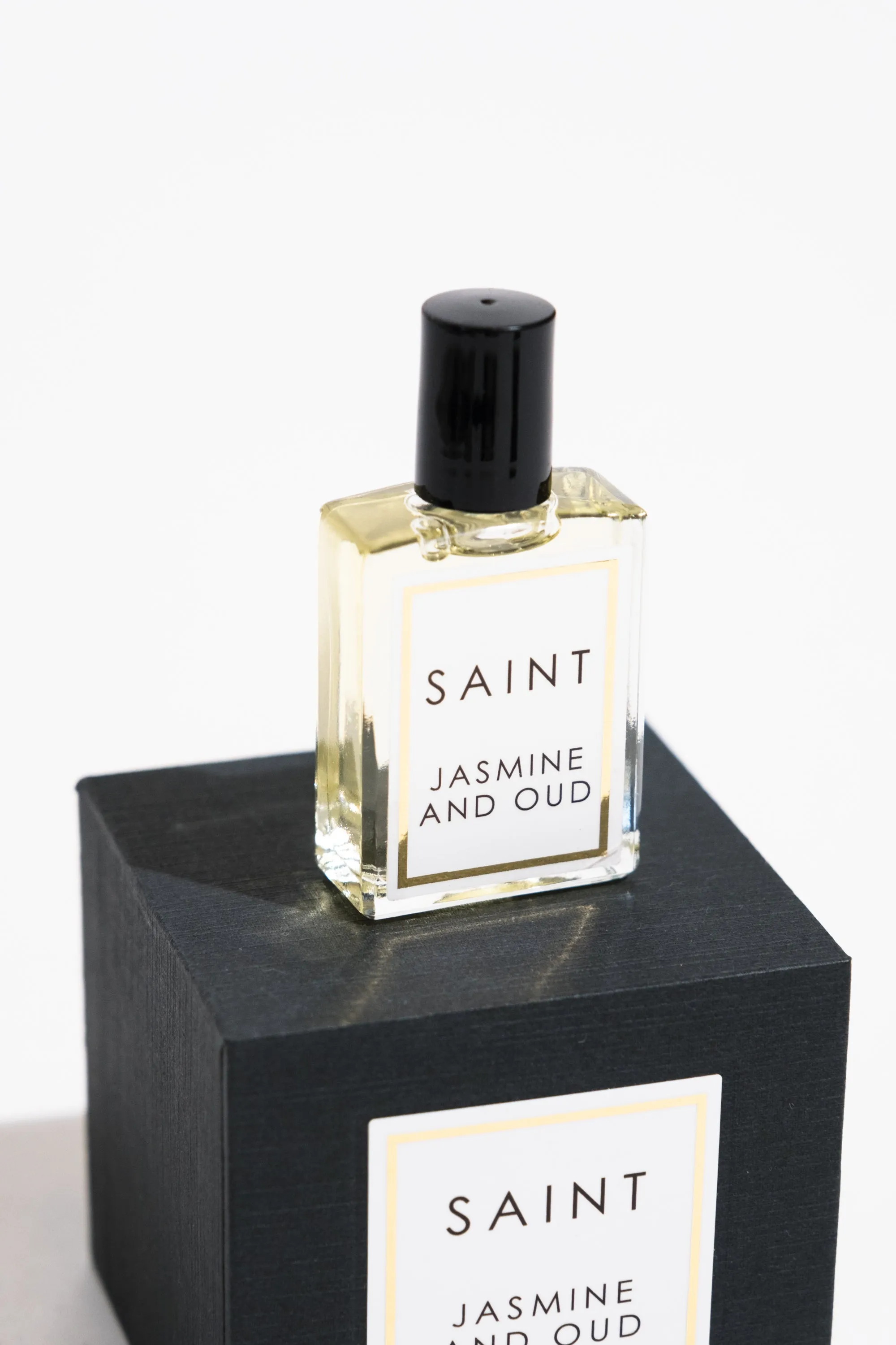 Jasmine   Oud Perfume