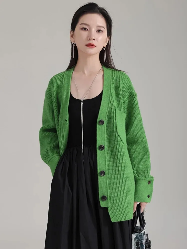 Softie V-Neck Knit Sweater - Green