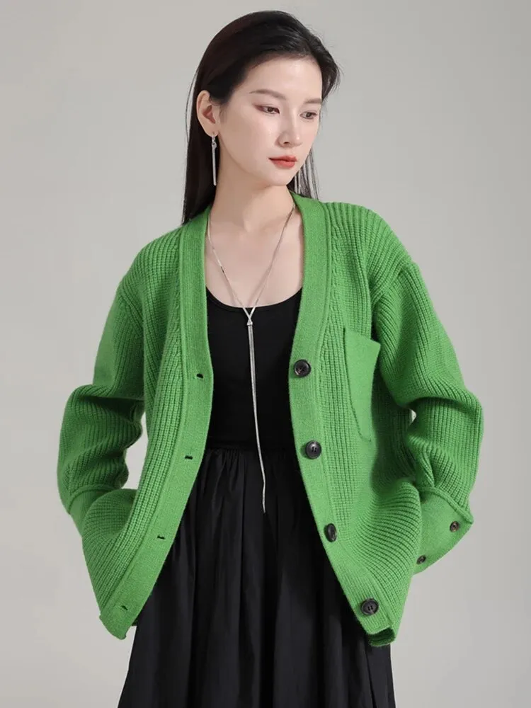 Softie V-Neck Knit Sweater - Green