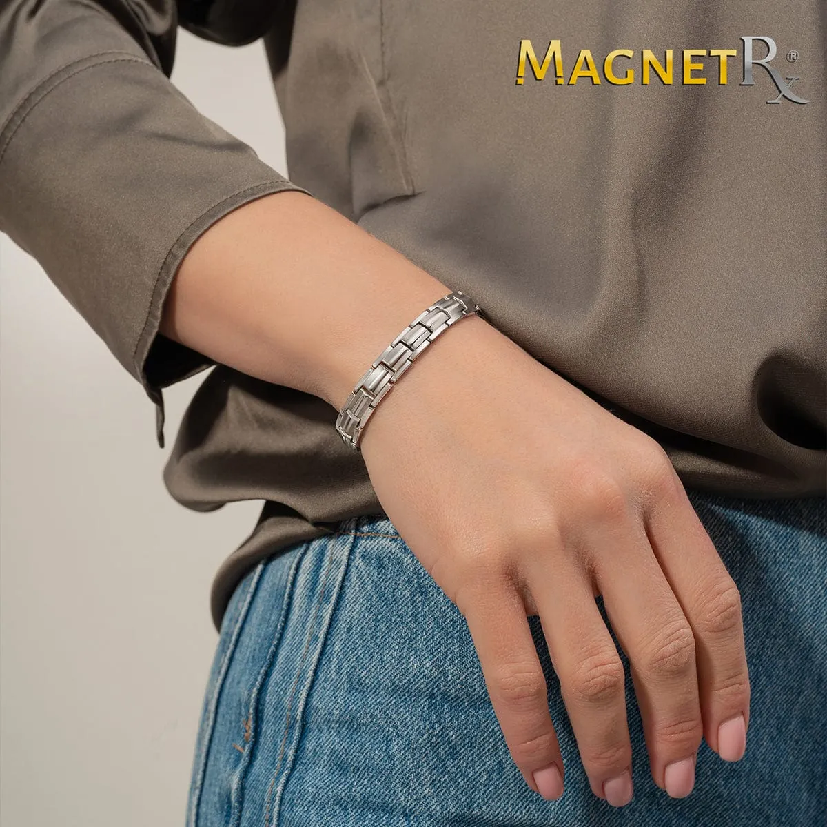 Women's Ultra Strength Silver Titanium Magnetic Therapy Bracelet